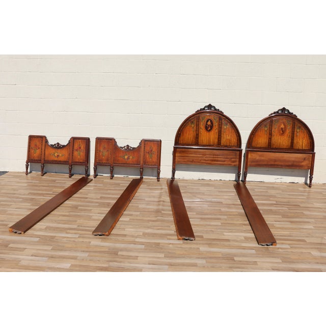 Early 20th Century Pair of Louis XV Style Hand-Painted Twin Bed Frames With Floral Marquetry For Sale - Image 9 of 18