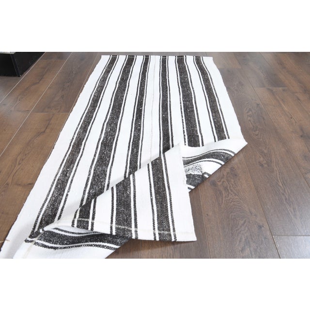 White 1970s Vintage Handmade Wool Cotton Turkish White Runner Rug For Sale - Image 8 of 11