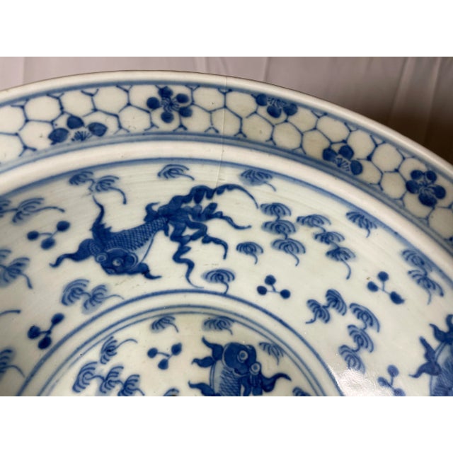 A beautiful Antique Large Chinese Blue and White Bowl / Dish, Hand Wonderful painting decorate with blue golden fishes and...