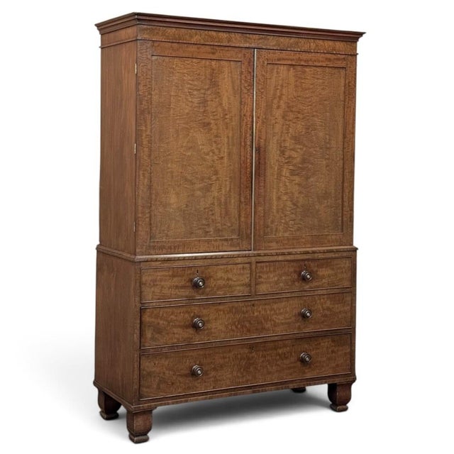 English 19th Century English Figured Walnut Linen Press ~ Wardrobe For Sale - Image 3 of 18