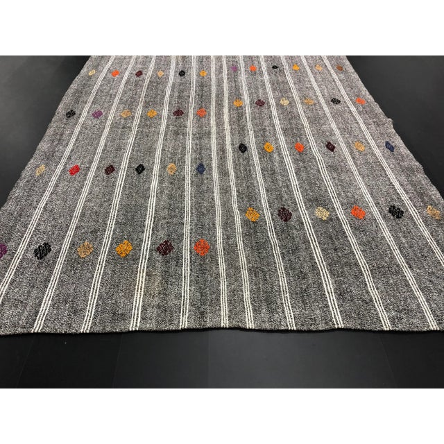 1960s 1960s Vintage Primitive Turkish Handmade Organic Anatolian Wool Kilim Rug- 4′ × 9′1″ For Sale - Image 5 of 11