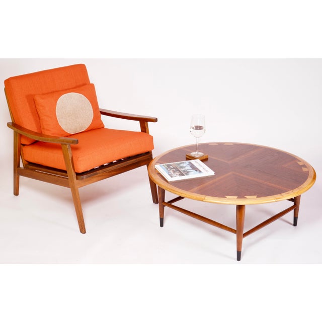 Brown 1960s Vintage Mid Century Lane Acclaim Round Dovetail Coffee Table For Sale - Image 8 of 11