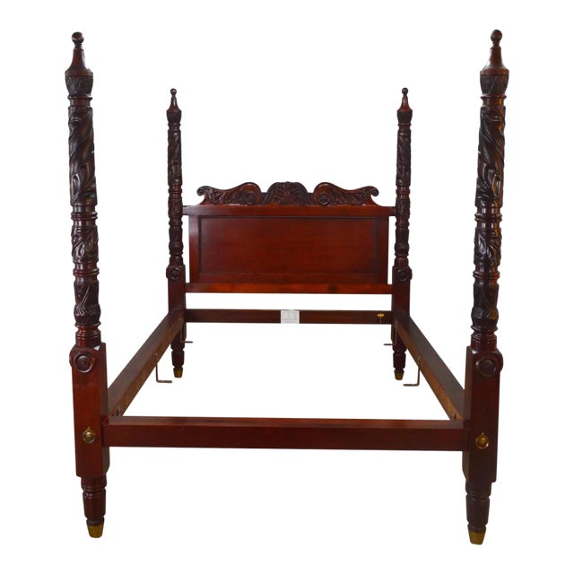 Designer Ralph Lauren - Solid Mahogany Carved Four-Poster Bed – Queen Size For Sale