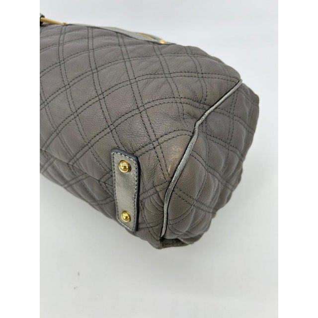 Mid 20th Century Marc Jacobs Gray Quilted Leather Gold Stam Bag For Sale In Philadelphia - Image 6 of 11