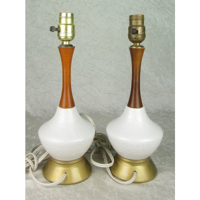 Wood Mid 20th Century Mid Century Modern Small Pottery and Walnut Table Lamps - a Pair For Sale - Image 7 of 15