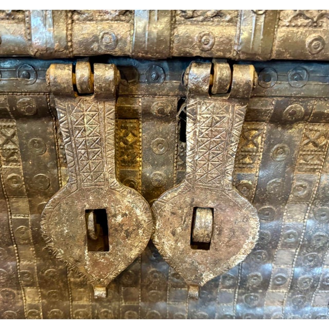 English Rustic 19th Century Damchiya Dowery Trunk With Wooden Wheels. Impressive Size! For Sale - Image 3 of 12