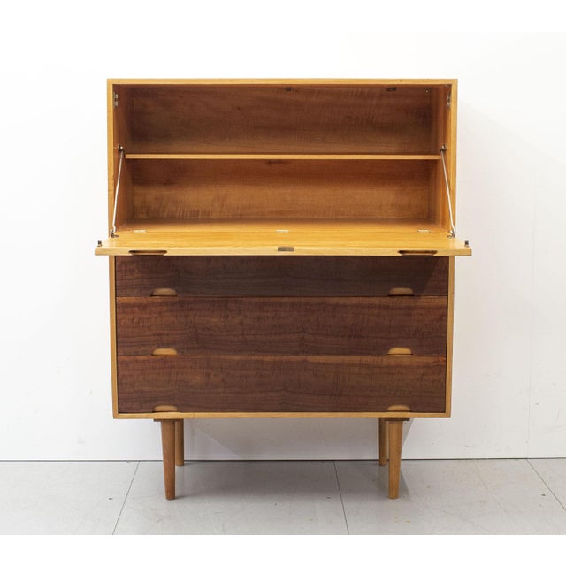 1950s Mid-Century Unit Hilleplan J Cherry Bureau by Robin Day for Hille, 1950s For Sale - Image 5 of 11