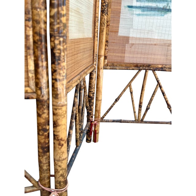 Mid-Century Hand Painted Peacocks Folding Room Divider Screen Tortoise Finish Bamboo. Bohemian, Tiki, Eclectic, Asian Style. For Sale - Image 12 of 16