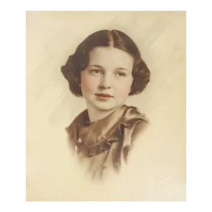 Vintage 1930s Glamour Studio Portrait Photograph of Woman