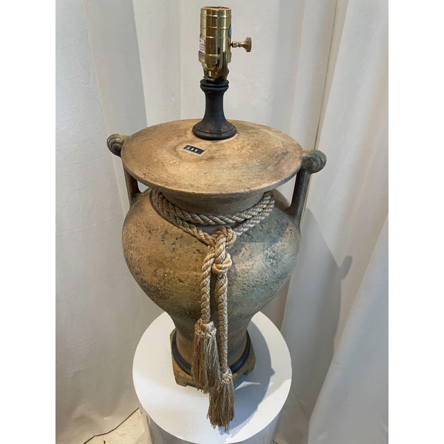 Antique Pair of Porcelain Chinoiserie Beige Ginger Jar Table Lamps For Sale In Los Angeles - Image 6 of 7