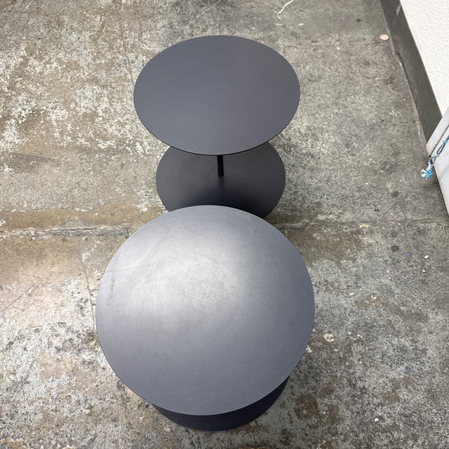 2000 - 2009 Giulio Cappellini for Cappellini Gong Side Tables, Pair For Sale - Image 5 of 12