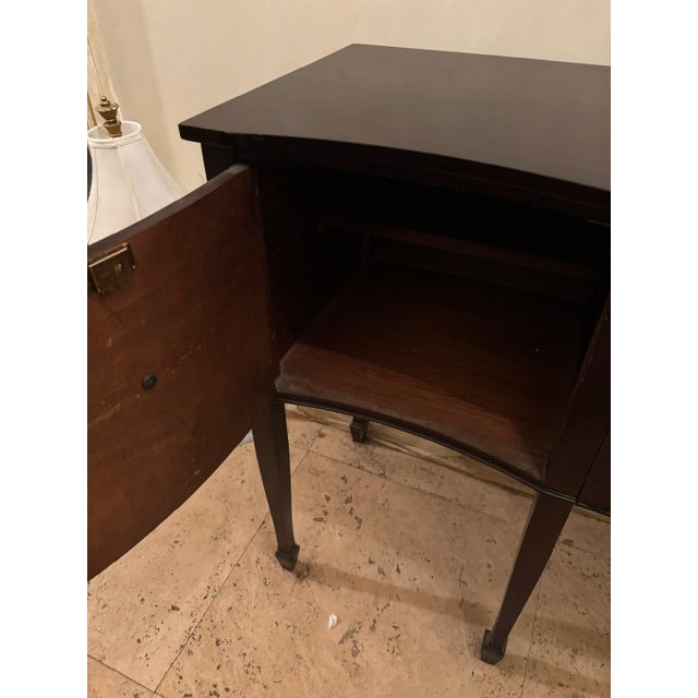 1980s Vintage Mahogany English Server For Sale - Image 5 of 15