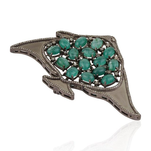Gemstone Vintage Style Emerald & Diamond Manta Ray Brooch Pendant in Solid Sterling Silver For Sale - Image 7 of 13