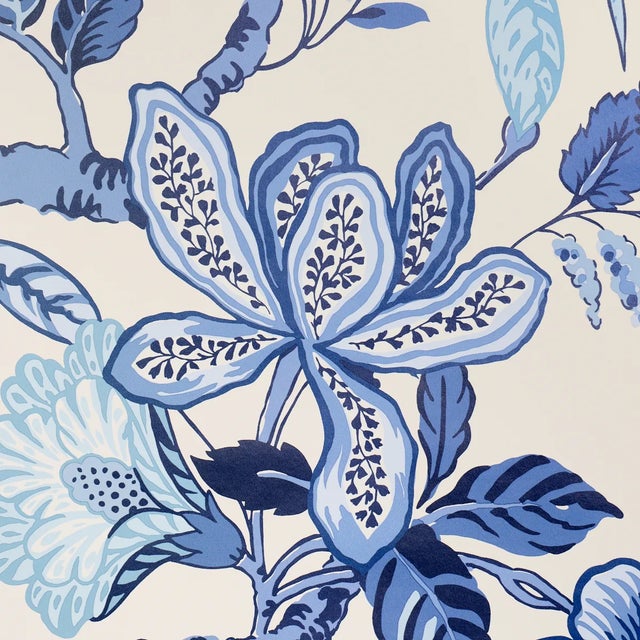 Contemporary SAMPLE - Schumacher x Timothy Corrigan Huntington Gardens Wallpaper In Ivory For Sale - Image 3 of 5
