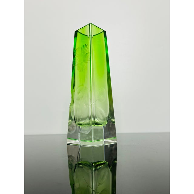 20th Century Green Uranium Art Glass Vase with Hand-Engraved Floral Décor from Moser Karlsbad, Czechoslovakia For Sale - Image 6 of 11