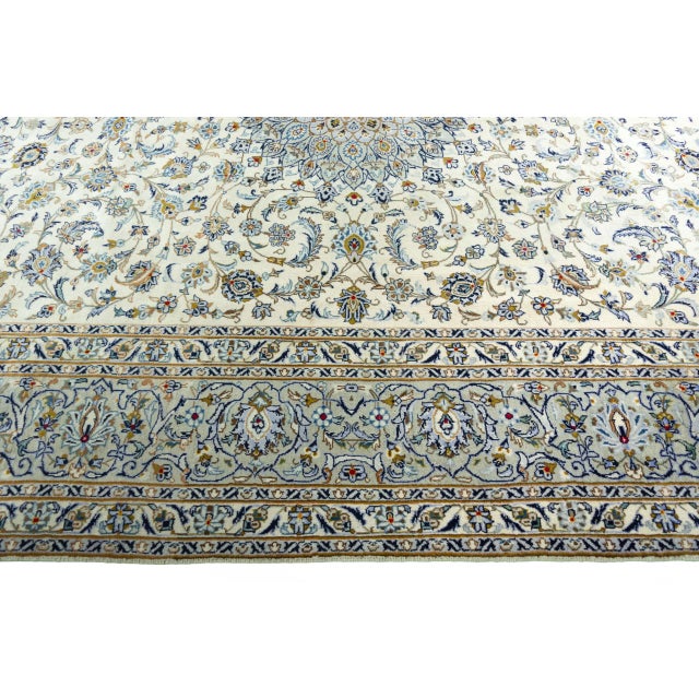 Middle Eastern Hand-Knotted Kashan Rug in Wool, 1990s For Sale - Image 9 of 13