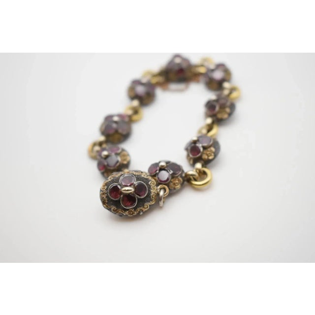 Late 19th Century Late 19th Century Garnet Locket Link Bracelet For Sale - Image 5 of 13
