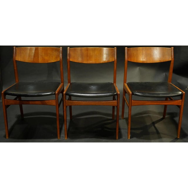 Age: 1950 - Present Furniture Style: Mid Century Modern (1950 - 1980) Overall Dimensions: Set of 3 Mid Century Danish...