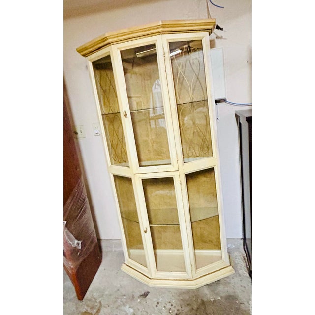 Italian 1970s VTG Italian Florentine Style Lighted Display Cabinet For Sale - Image 3 of 12