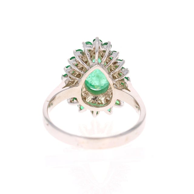 2.33 Carat Pear Cut Emerald Diamond 18 Karat White Gold Engagement Ring, Size 7 For Sale - Image 4 of 5