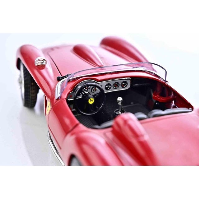 1970s Ferrari 250 Testa Rossa 1957 Red Version Model Car from Bburago, Italy, 1970s For Sale - Image 5 of 7