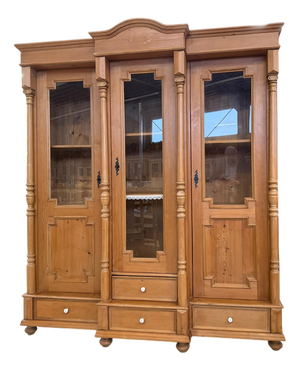 Farmhouse Display Cabinet in Wood