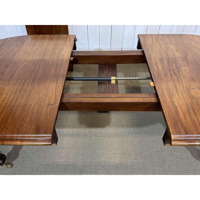 Victorian Style Oval Mahogany Table with One Extension For Sale - Image 10 of 18