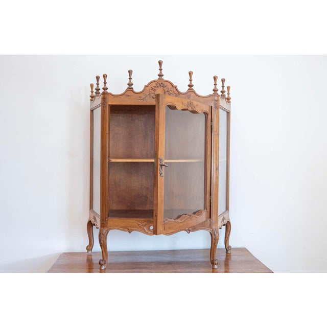 Wood 19th Century French Louis XV Style Walnut Display Cabinet with Carved Musical Instruments For Sale - Image 7 of 8
