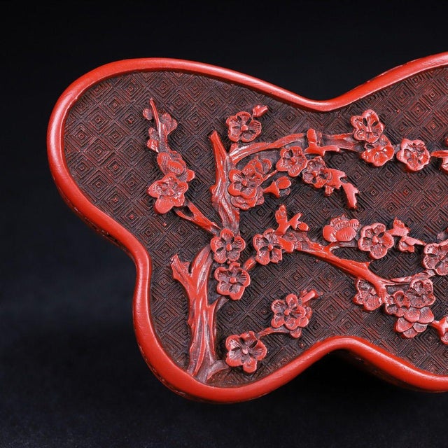 Vintage Chinese Carved Cinnabar Lacquer Box – Butterfly Form With Plum Blossom Motif For Sale - Image 9 of 10