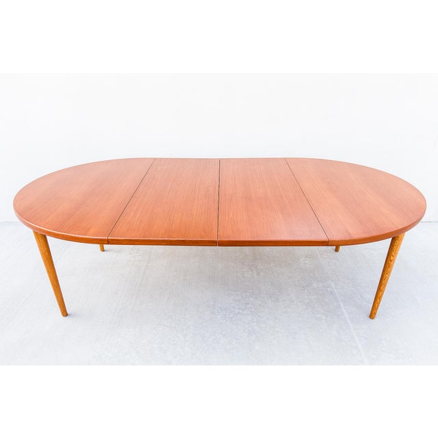 1960s Scandinavian Teak & Oak Expandable Dining Table by Hvidt & Molgaard-Nielsen For Sale - Image 12 of 12