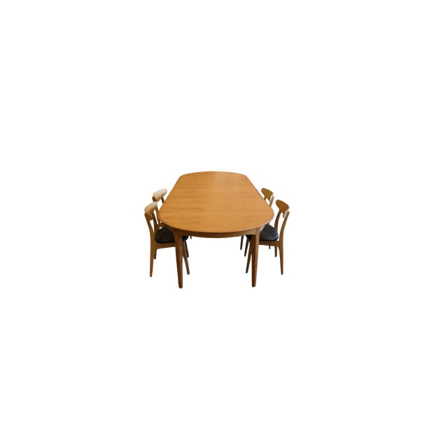 Round Oak Model 62 Dining Table by Henning Kjærnulf for Sorø Stolefabrik, Denmark, 1960s For Sale - Image 16 of 18