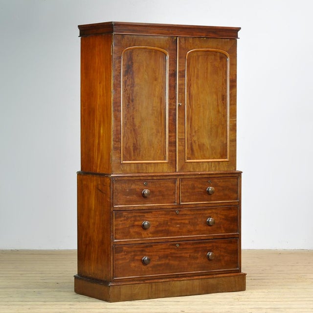 Victorian Mahogany Cabinet, 1860 For Sale - Image 3 of 18