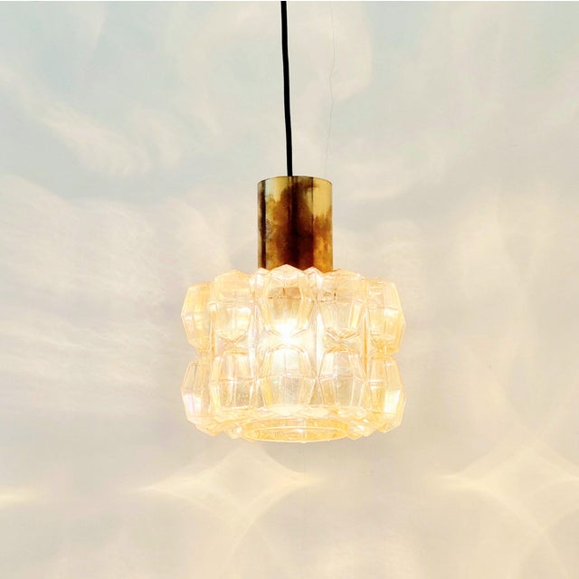 Mid Century Amber Diamond Glass & Brass Pendant Light by Helena Tynell for Limburg, Germany, 1960s For Sale - Image 6 of 10