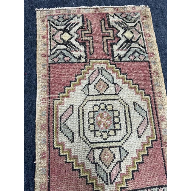Turkish Yastik Rug 1'7" x 3'3" For Sale - Image 4 of 5