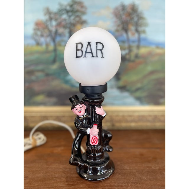 1950s Mid 20th Century American Novelty Bar Lamp With Ceramic Drunk Man and Frosted Globe Shade For Sale - Image 5 of 9