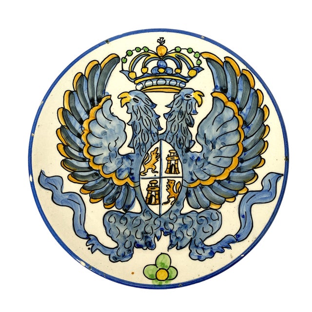 1960s Hand Painted Majolica Crest Blue White Yellow Decorative Wall Plate For Sale - Image 10 of 10