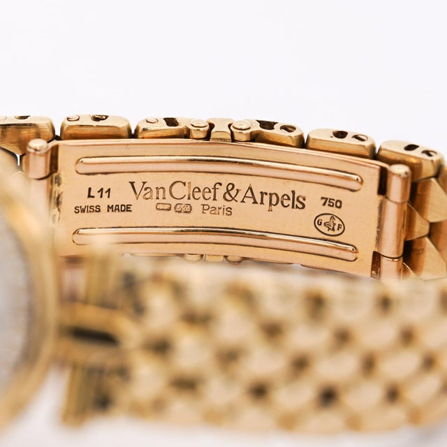 Van Cleef & Arpels La Collection 18k Gold Diamond Bezel Ladies Watch For Sale In Miami - Image 6 of 10