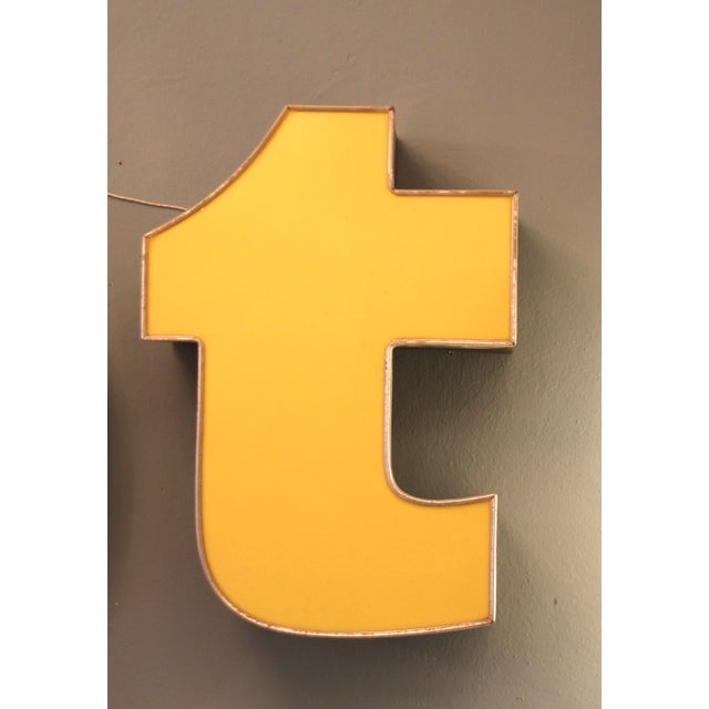 1970s Mid-Century Modern Illuminated Hot Letters, 1970s, Set of 3 For Sale - Image 5 of 6