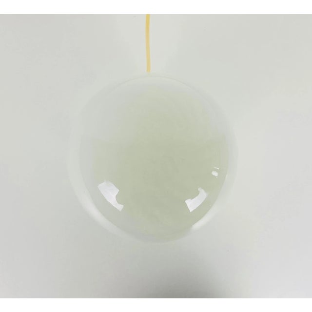 White 1970s Vetri d‘Arte Murano Glass Mushroom Table Lamps, Italy- A Pair For Sale - Image 8 of 10