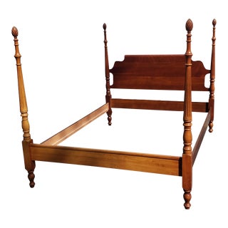 Mid-Century Solid Mahogany 4-Posters Pinneaple Queen Size Bedstead For Sale