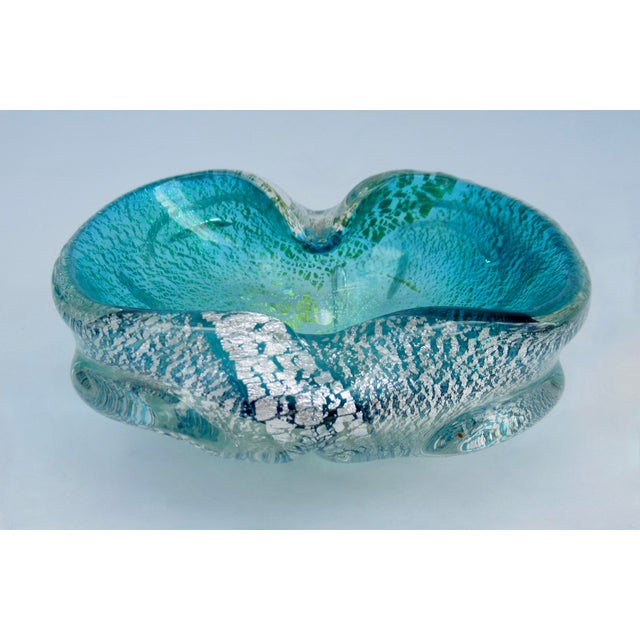 C.1960's Italian Alfredo Barbini Hand Blown Murano in a Bright Azure With Silver Leaf Inclusions Decorative Bowl For Sale In West Palm - Image 6 of 12