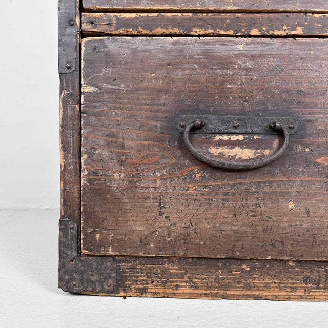 Small Japanese Tansu Chest of Drawers, 1890s For Sale - Image 16 of 18