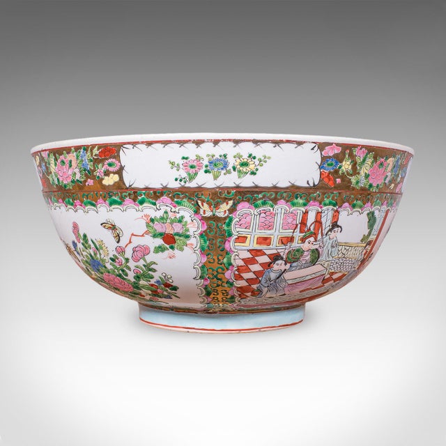 1930s Large Vintage Famille Rose Fruit Bowl, Oriental, Ceramic, Display Dish, Art Deco For Sale - Image 5 of 10