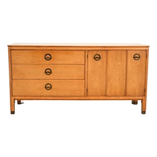 Century Furniture Mid-Century Modern Hollywood Regency Walnut Sideboard Credenza, Circa 1960s For Sale