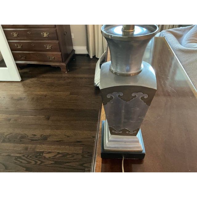 1980s Asian Pewter and Brass Urn Table Lamp For Sale - Image 4 of 10