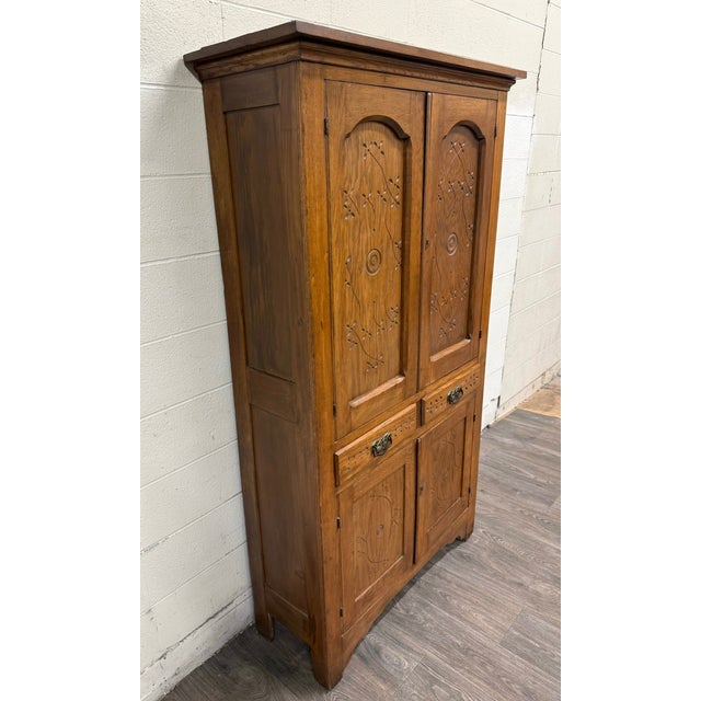 Antique Victorian Early American Quarter Sawn Oak Pie Safe For Sale - Image 4 of 16
