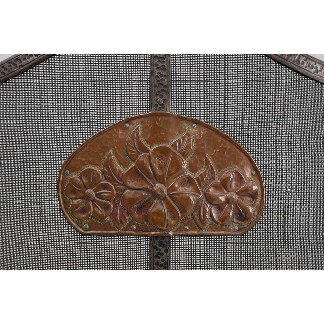 French Art Deco Wrought Iron Fireplace Screen, 1890s For Sale - Image 4 of 16