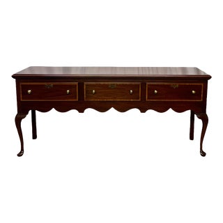 Vintage Henkel Harris Jamestown Colony Collection Queen Anne Style Mahogany Sideboard For Sale