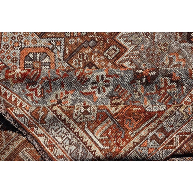 Early 20th Century Geometric Persian Shiraz Rug With Tri-Medallion Design in Shades Orange Blue For Sale - Image 12 of 13