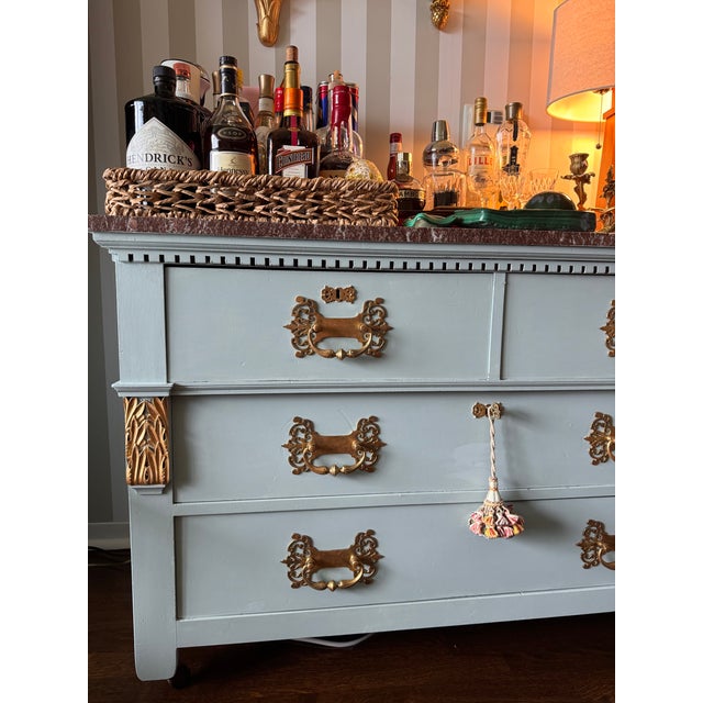Early 1900s American Marble Top Chest of Drawers With Knapp Joints For Sale - Image 4 of 12